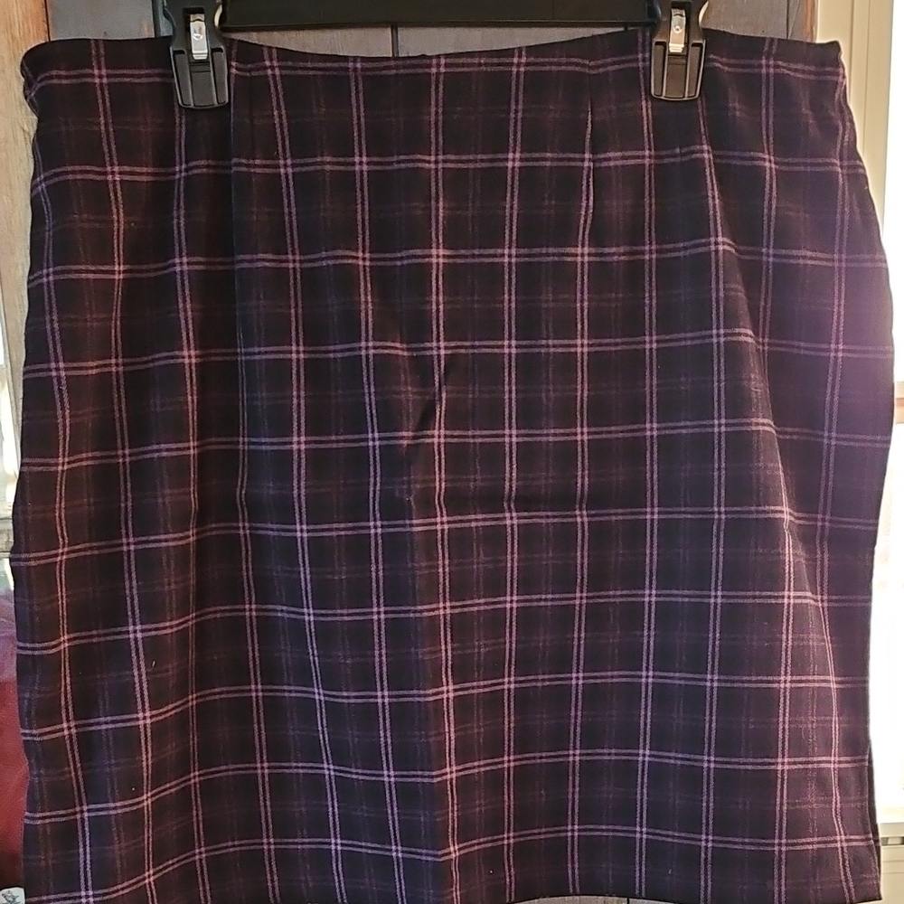 19 Inch Length Skirt
